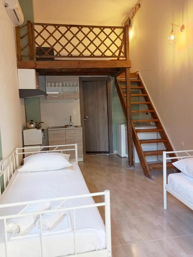 Stratos Family Apartments & Studios ネオス・マルマラス エクステリア 写真